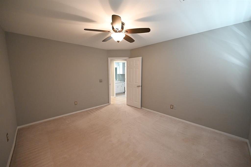 801 S Shumard Drive Property Photo 16