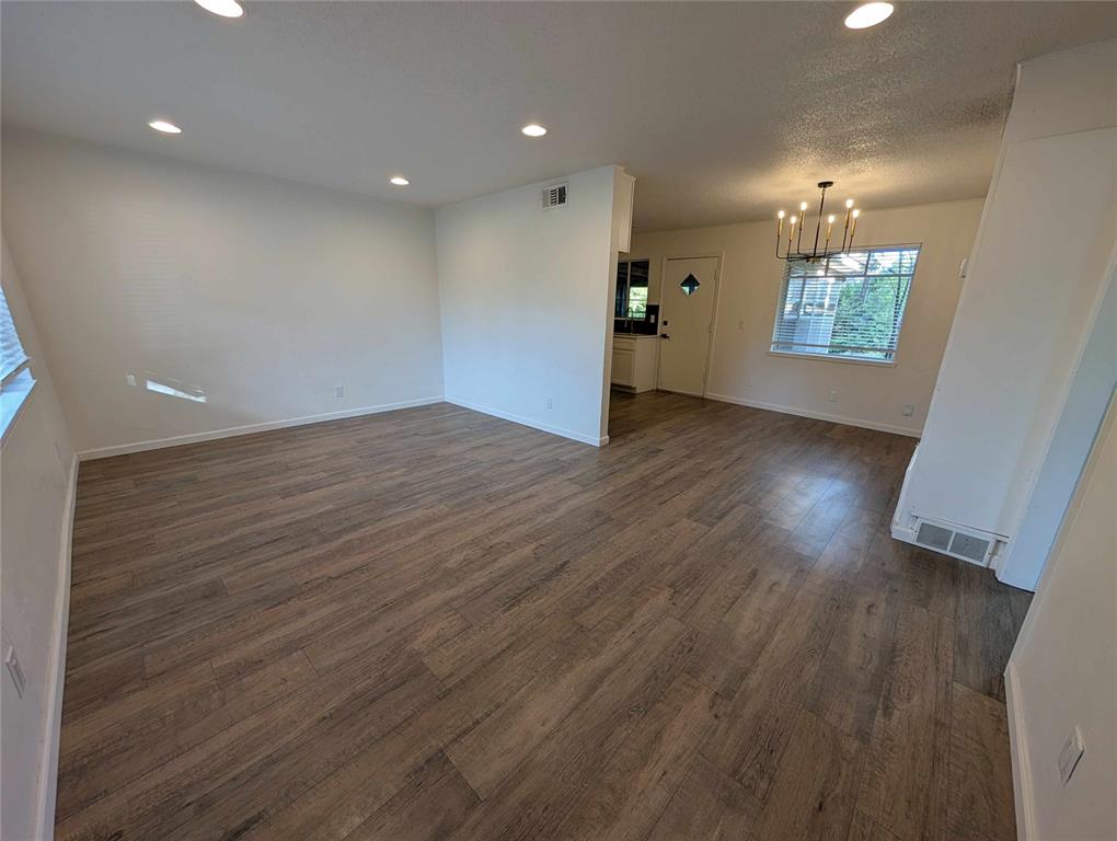 1619 Carlisle Court Property Photo 3