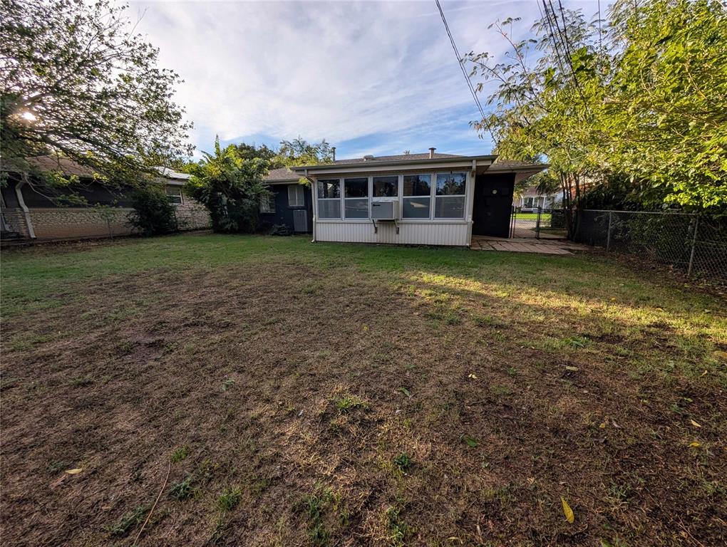 1619 Carlisle Court Property Photo 14