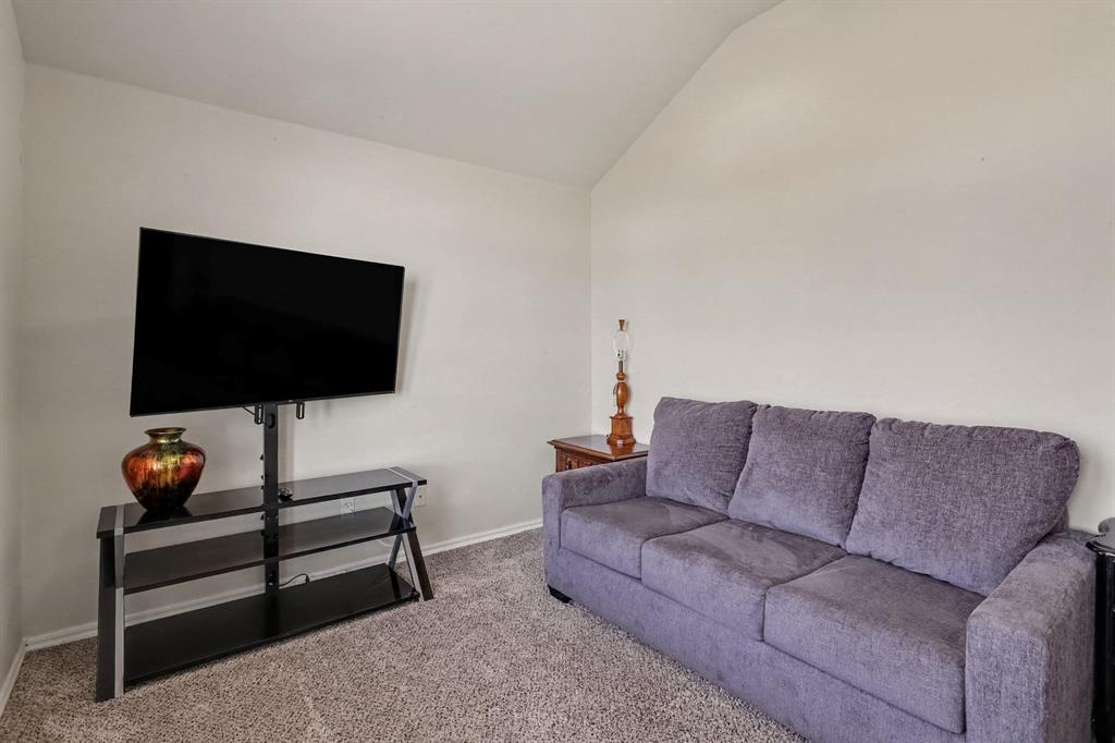 720 N Shadowhill Street Property Photo 14