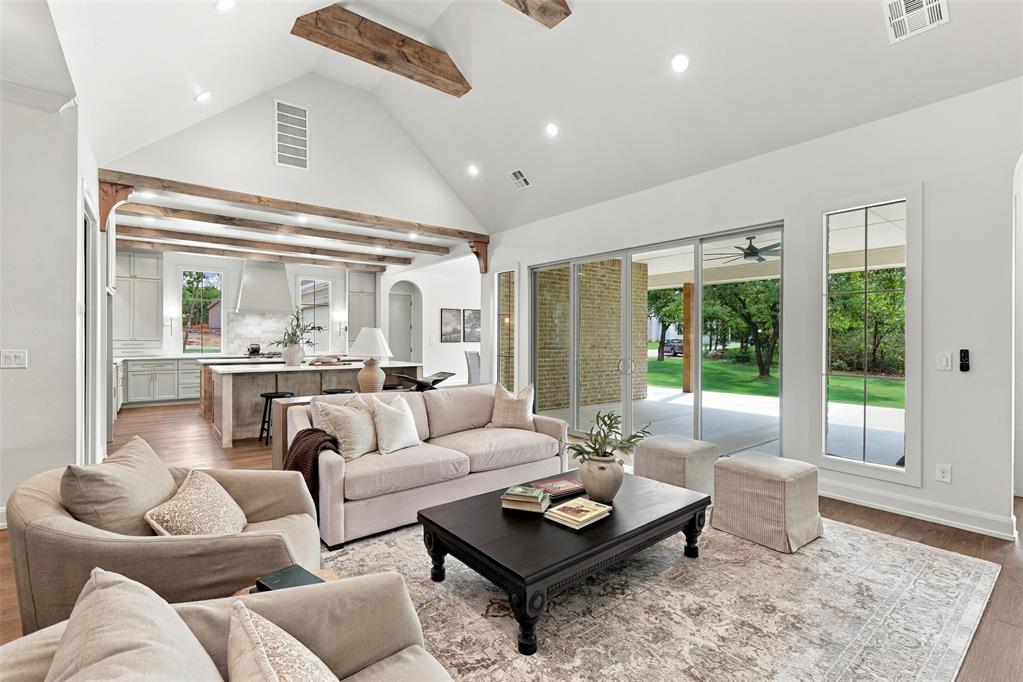 8041 Silver Spur Property Photo 15
