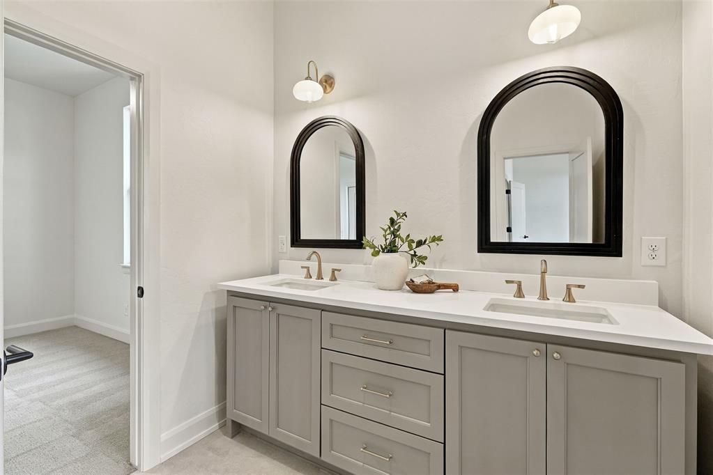 8041 Silver Spur Property Photo 41