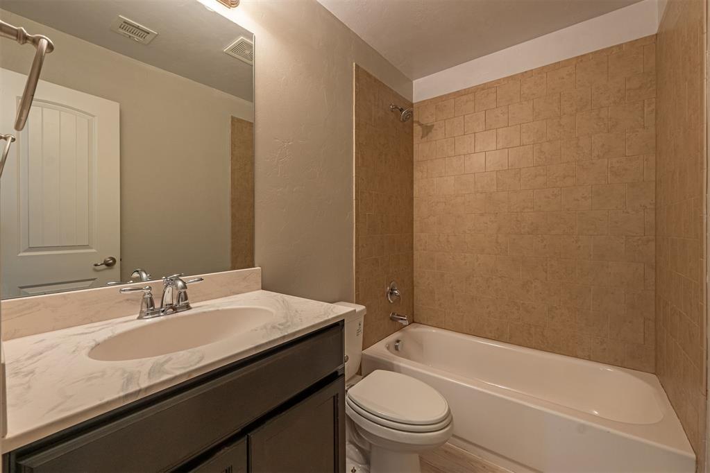 7345 Nw 148th Street Property Photo 37