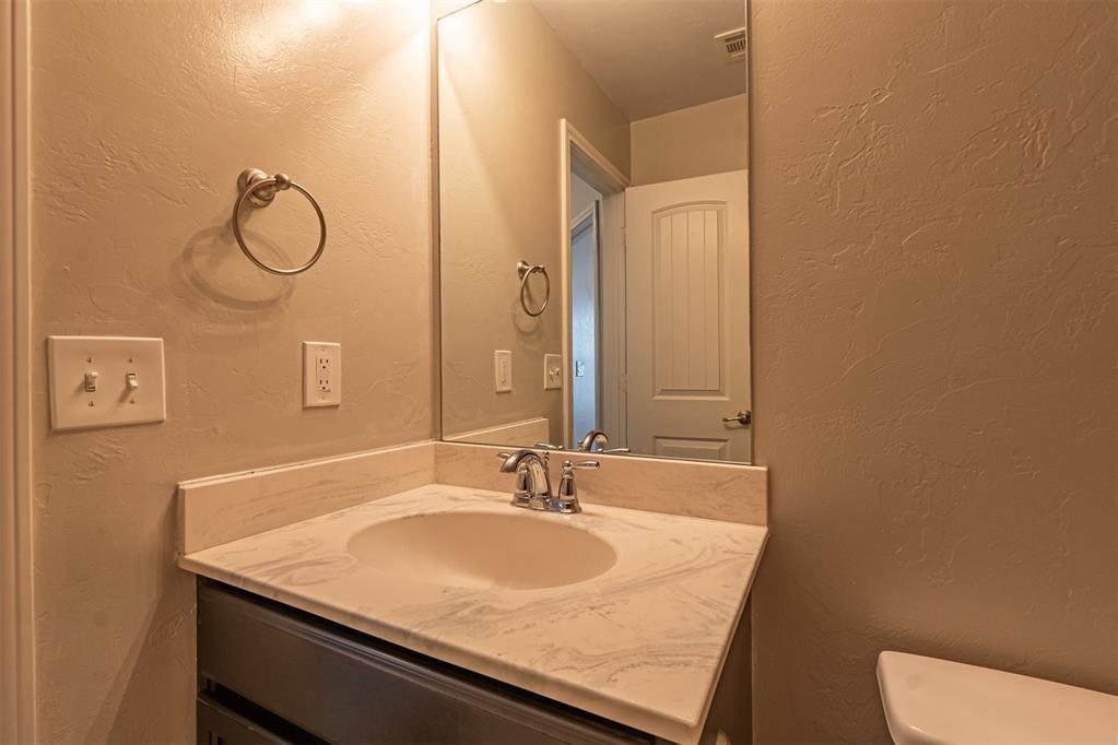 7345 Nw 148th Street Property Photo 39