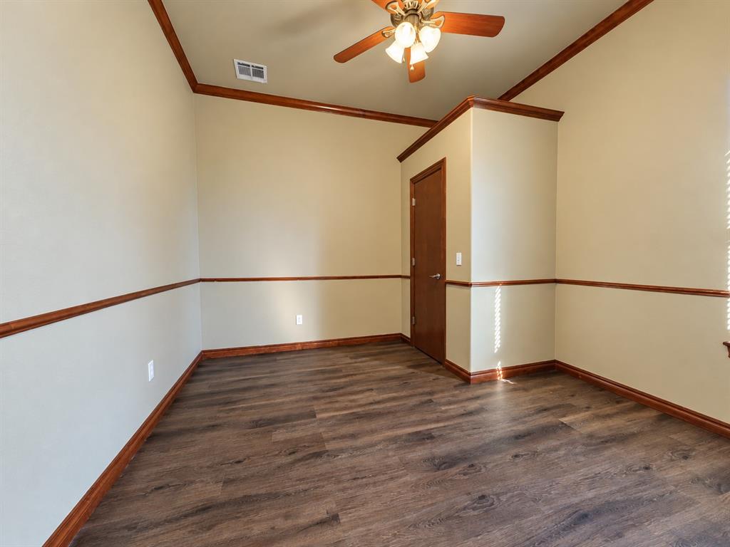 6109 Callahan Way Property Photo 6