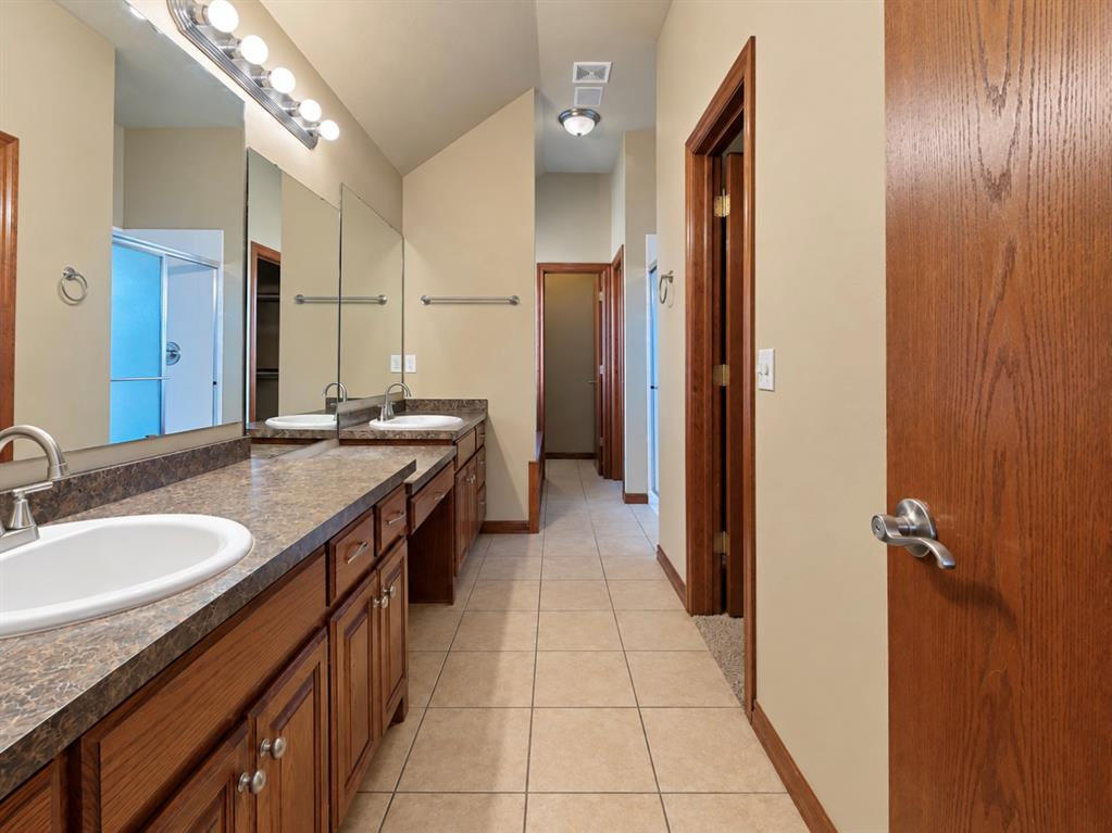 6109 Callahan Way Property Photo 20