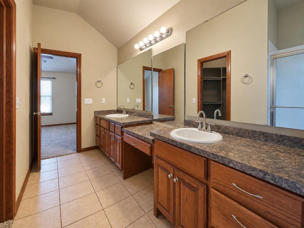 6109 Callahan Way Property Photo 21