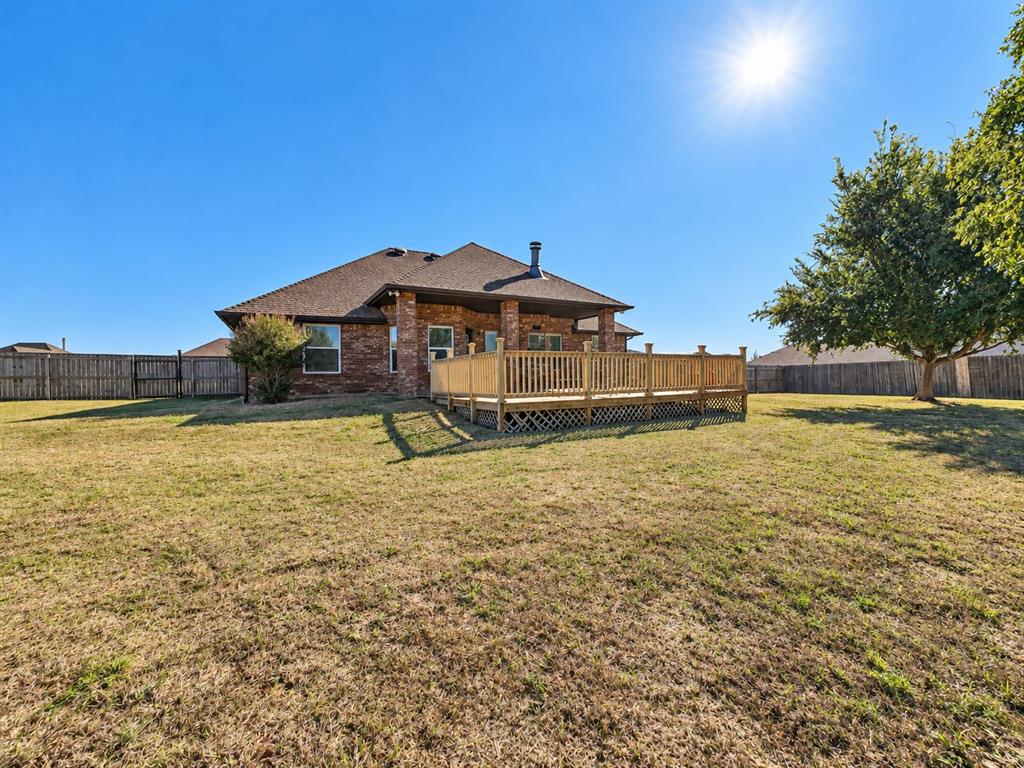 6109 Callahan Way Property Photo 32