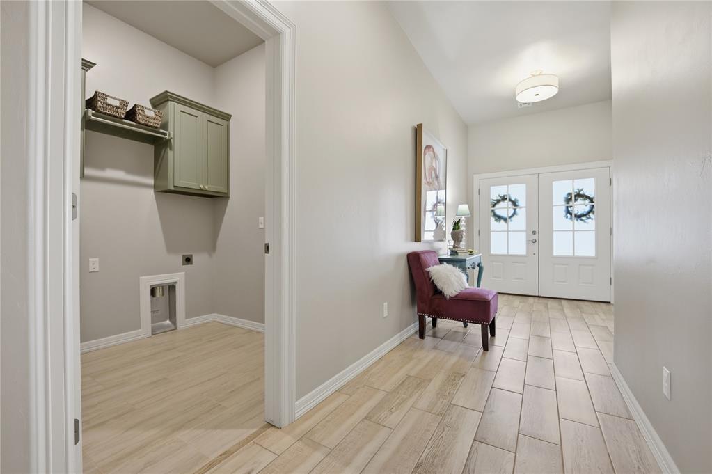 12117 Birch Street Property Photo 6