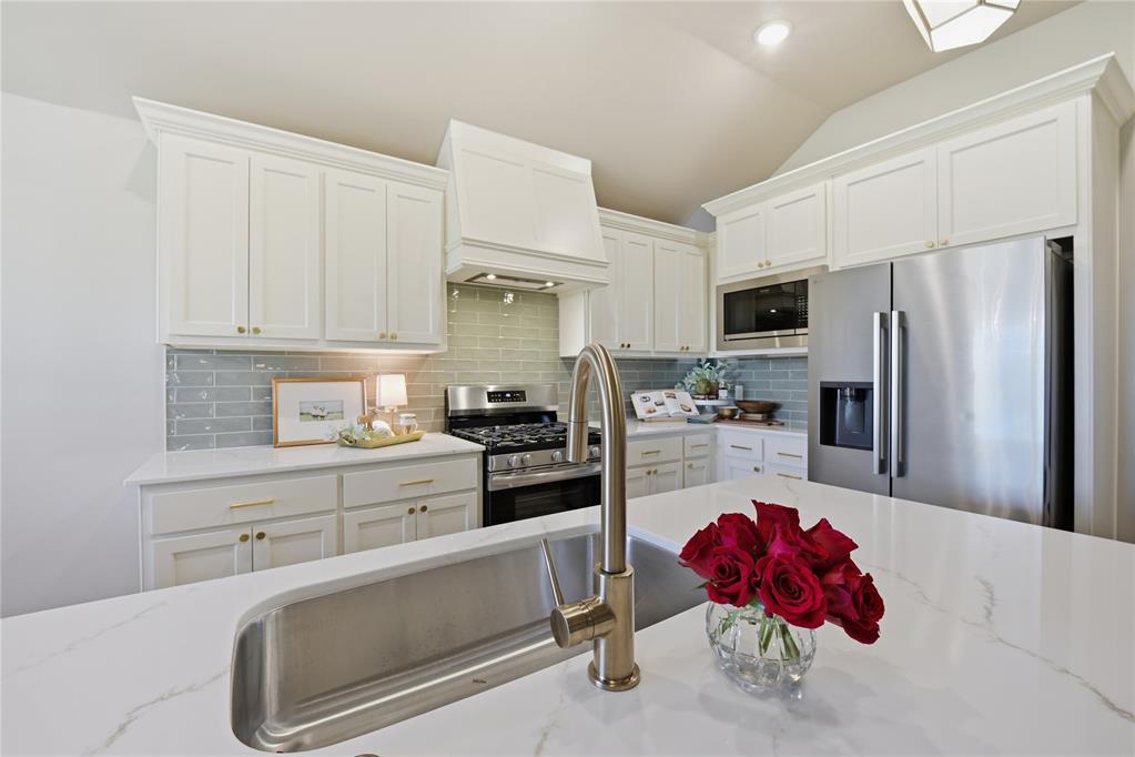 12117 Birch Street Property Photo 12