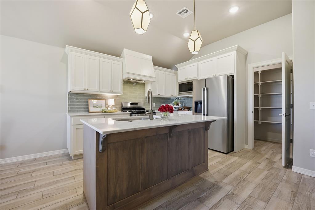 12117 Birch Street Property Photo 13