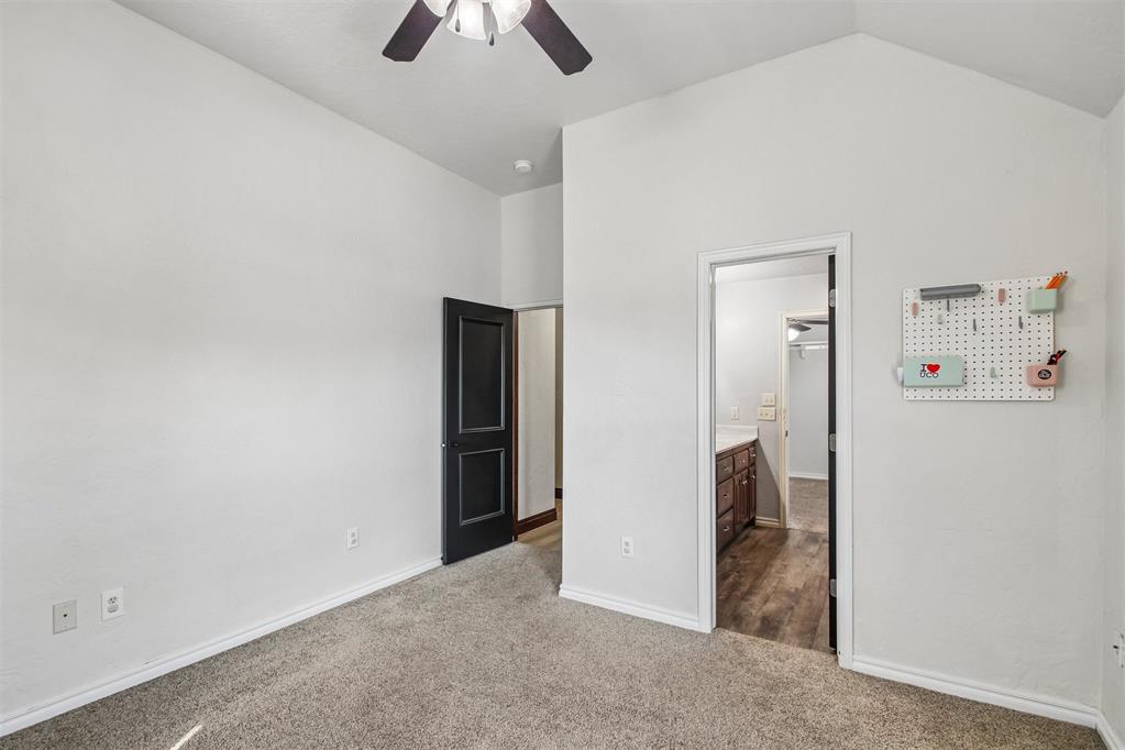 3108 Se 30th Court Property Photo 24