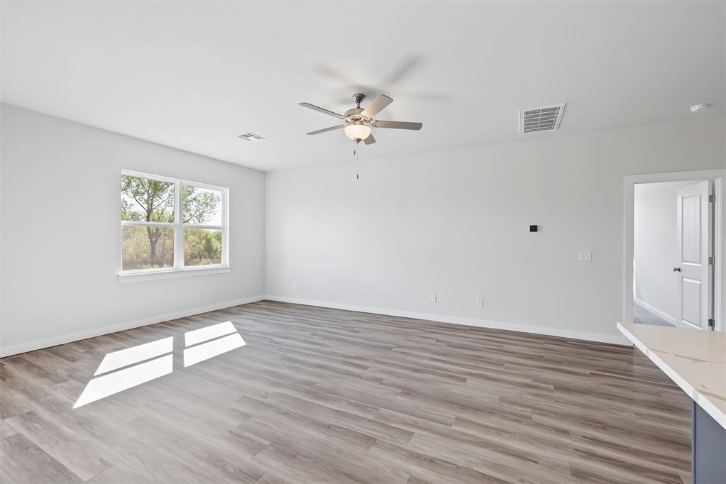 8236 Sideoats Trail Property Photo 14