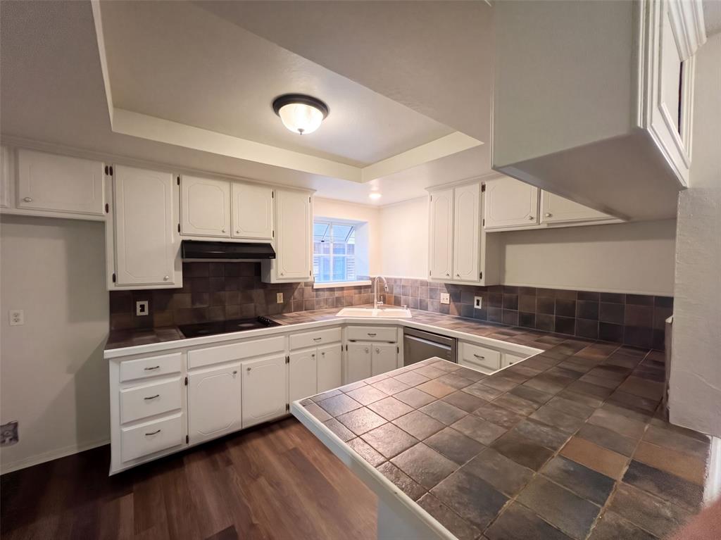 1709 Baron Drive Property Photo 2