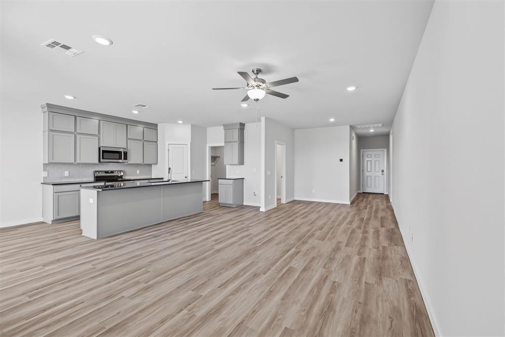 8276 Sideoats Trail Property Photo 13