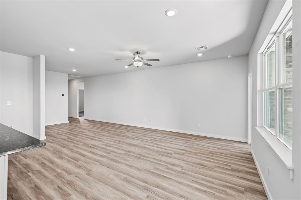 8276 Sideoats Trail Property Photo 14