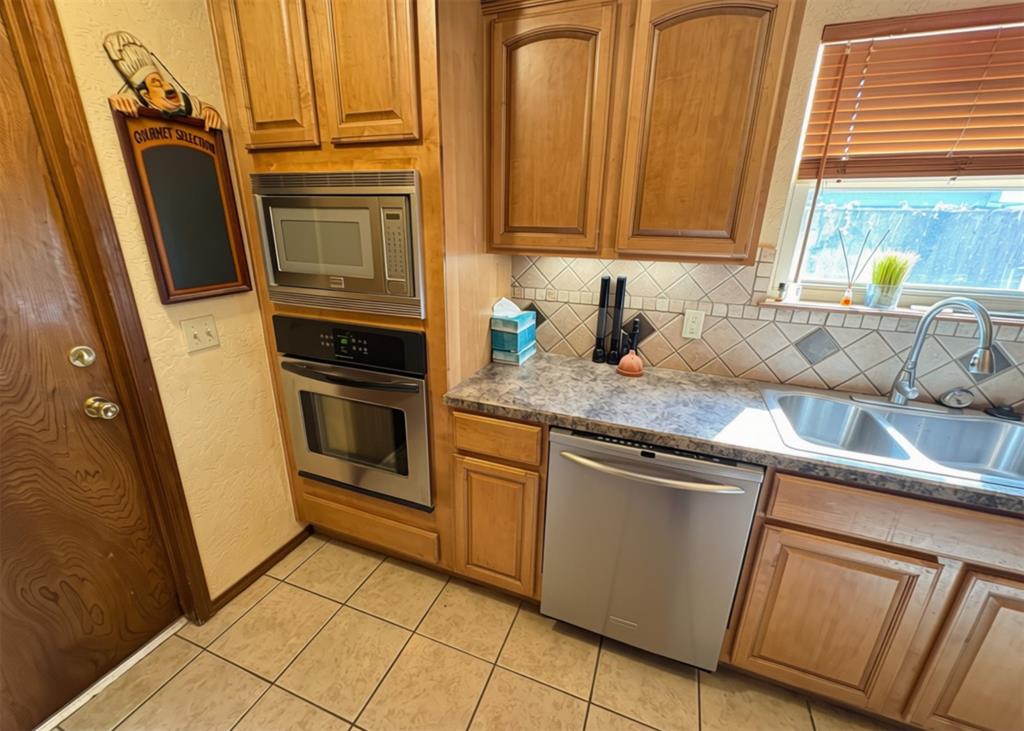 211 Magnolia Avenue Property Photo 4