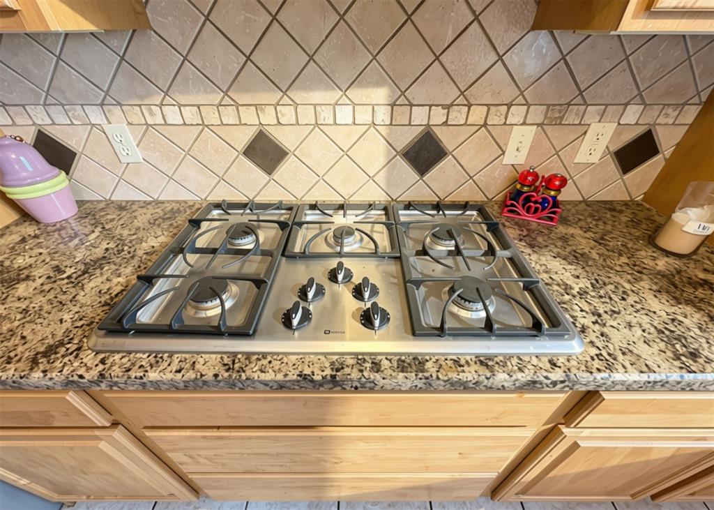 211 Magnolia Avenue Property Photo 8