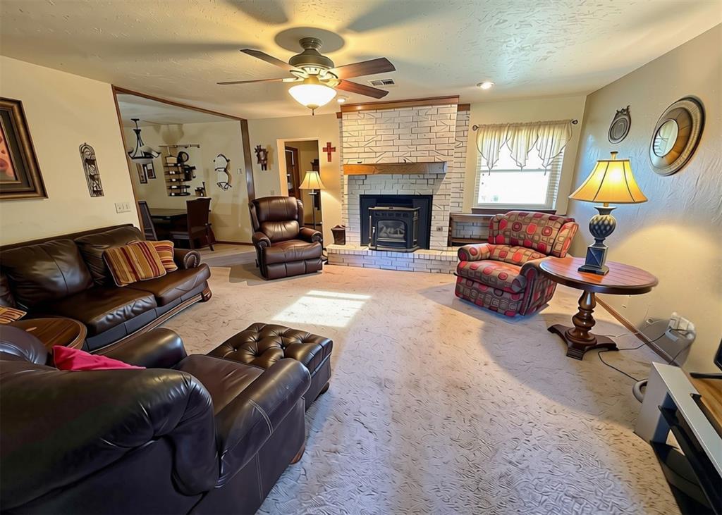 211 Magnolia Avenue Property Photo 14