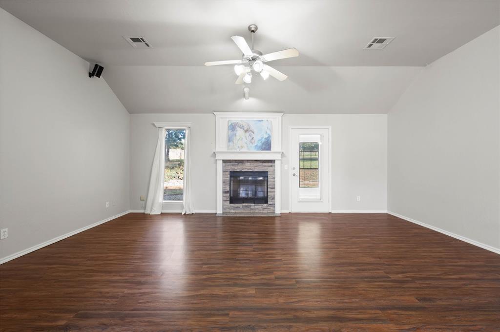 5424 Fawn Run Property Photo 11