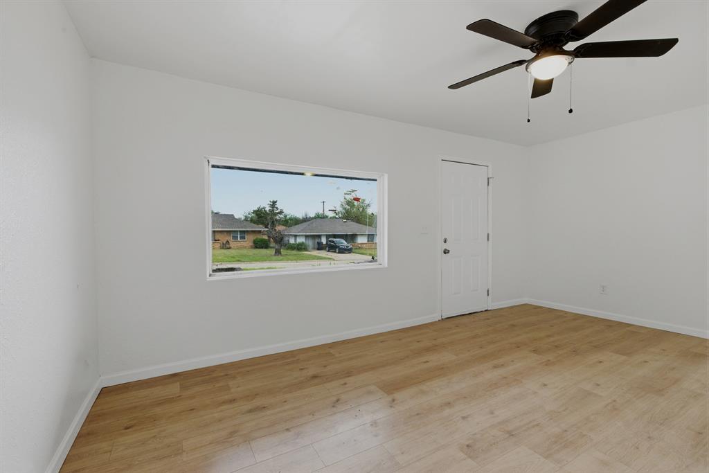 1512 Ne 46th Street Property Photo 2