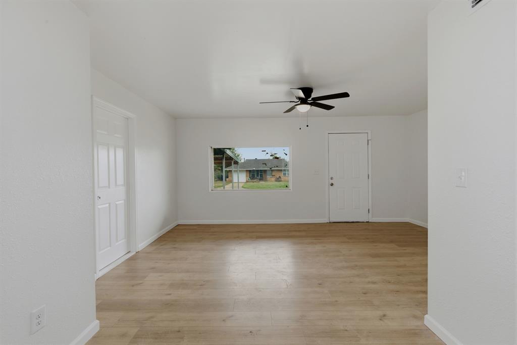1512 Ne 46th Street Property Photo 3