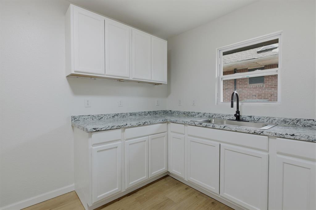 1512 Ne 46th Street Property Photo 8