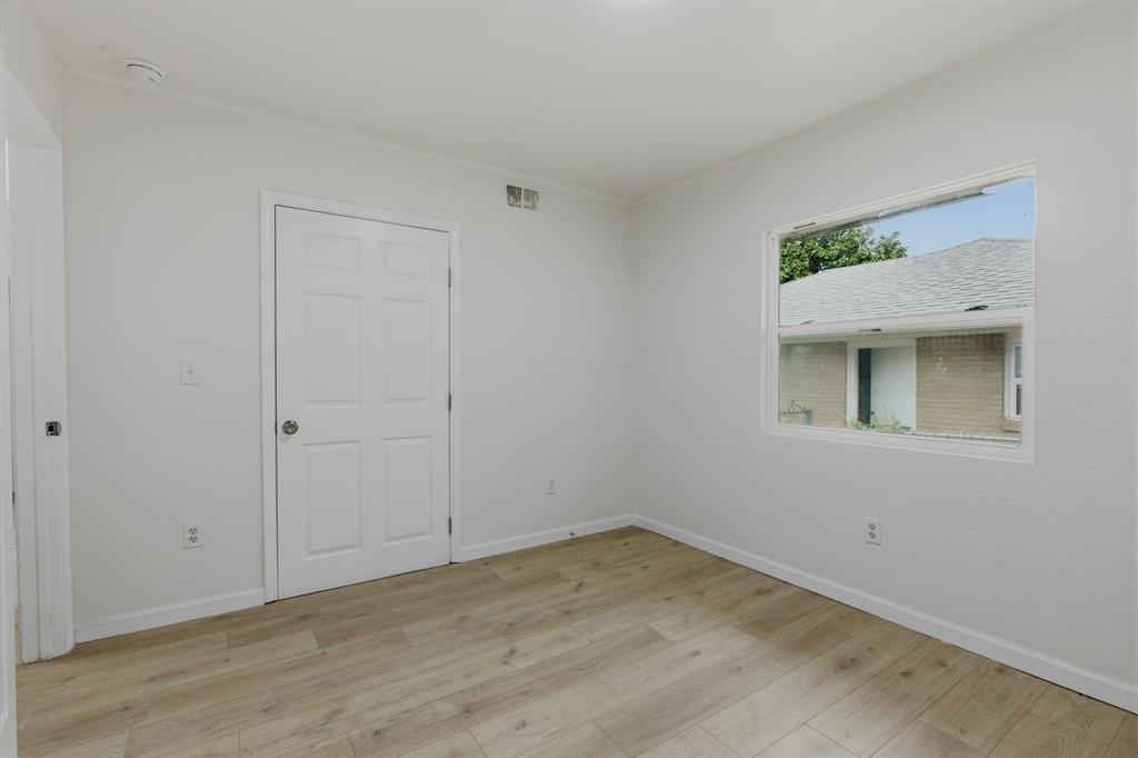 1512 Ne 46th Street Property Photo 14
