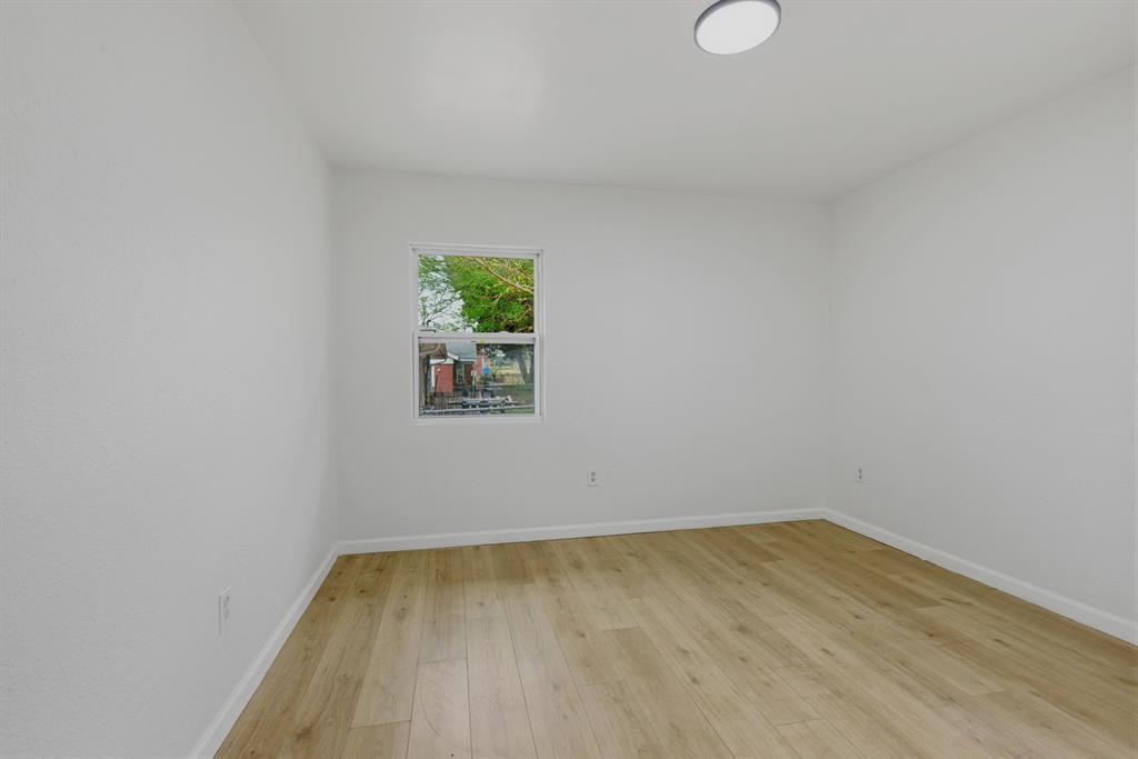 1512 Ne 46th Street Property Photo 20
