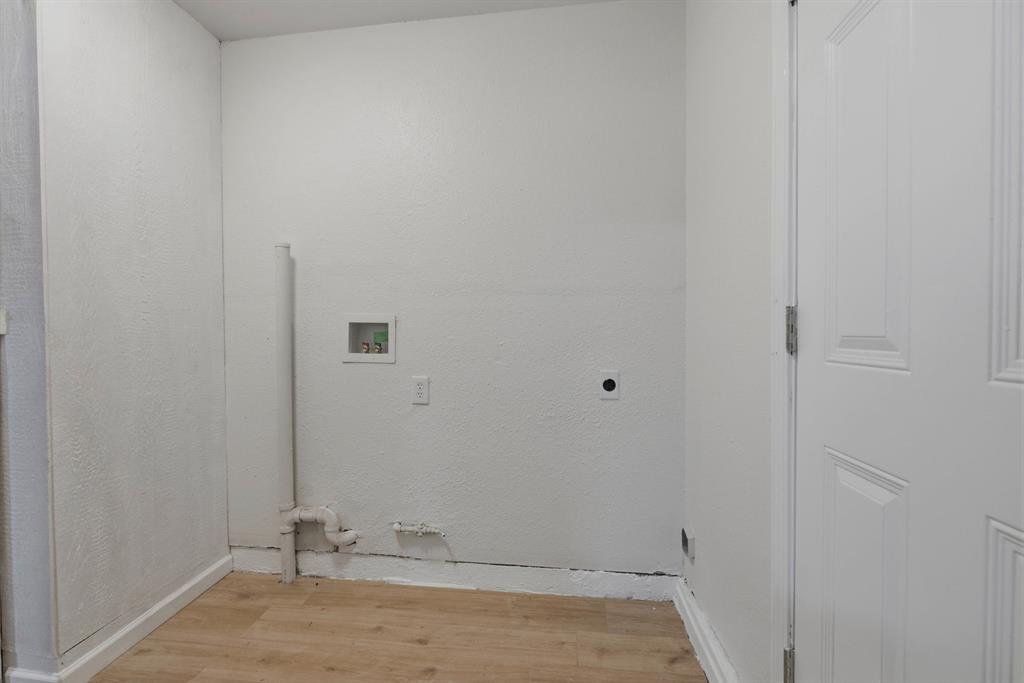1512 Ne 46th Street Property Photo 25
