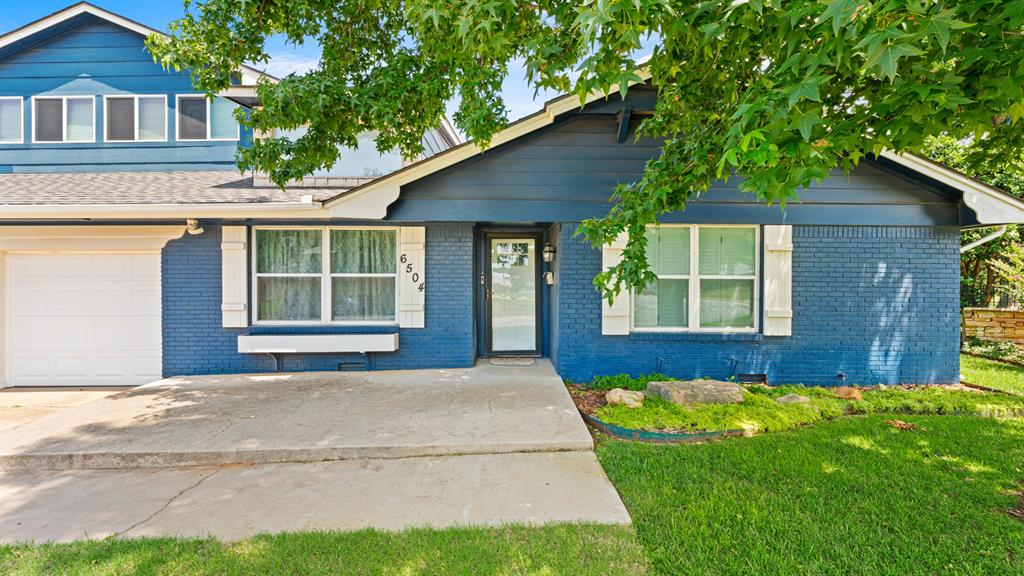 6504 N Omaha Avenue Property Photo 3