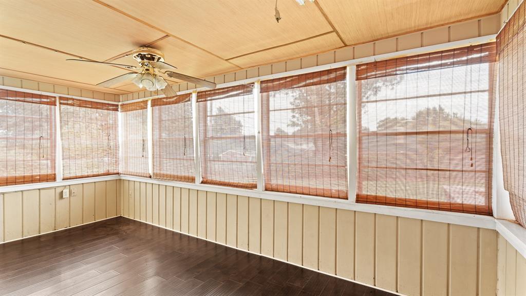 6504 N Omaha Avenue Property Photo 24