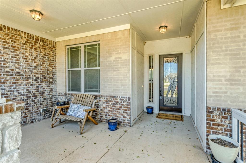 4201 Lorings Circle Property Photo 2