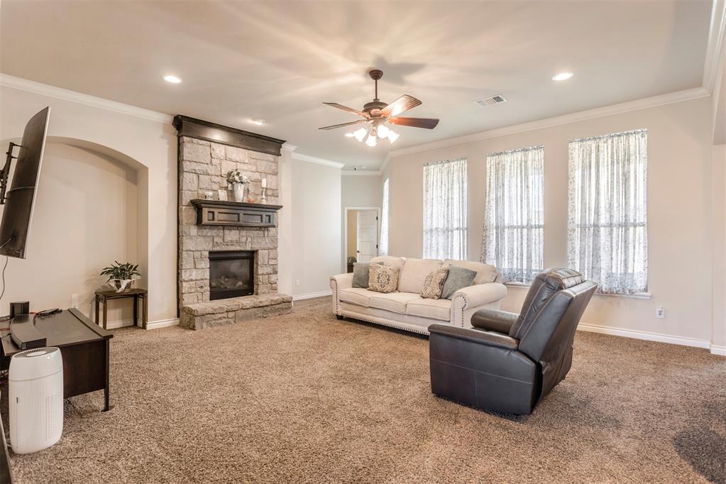 4201 Lorings Circle Property Photo 7
