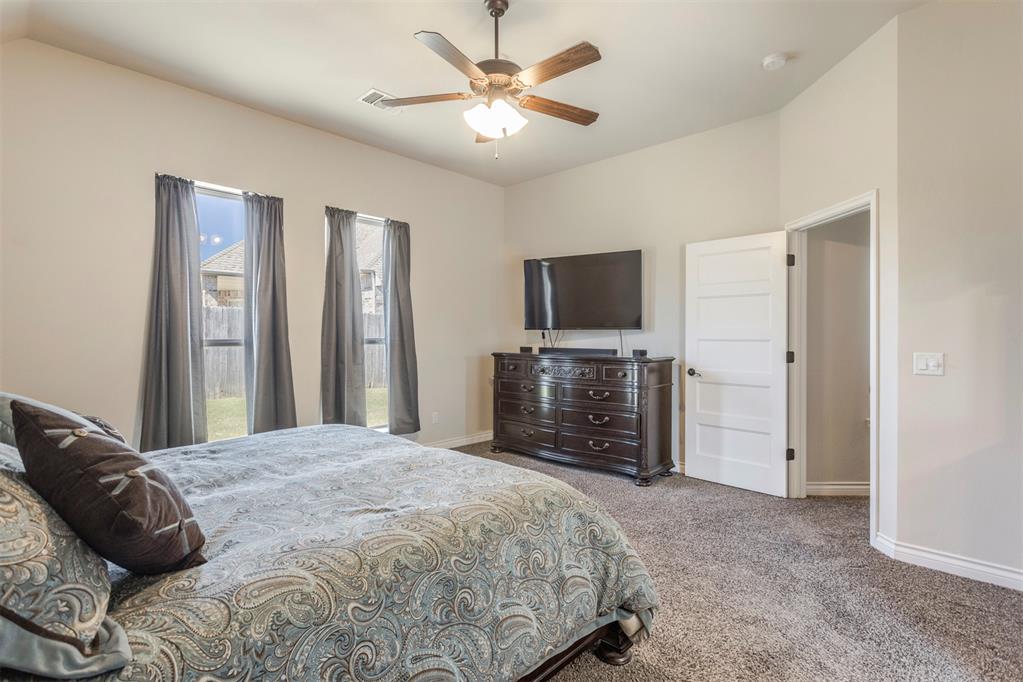 4201 Lorings Circle Property Photo 17