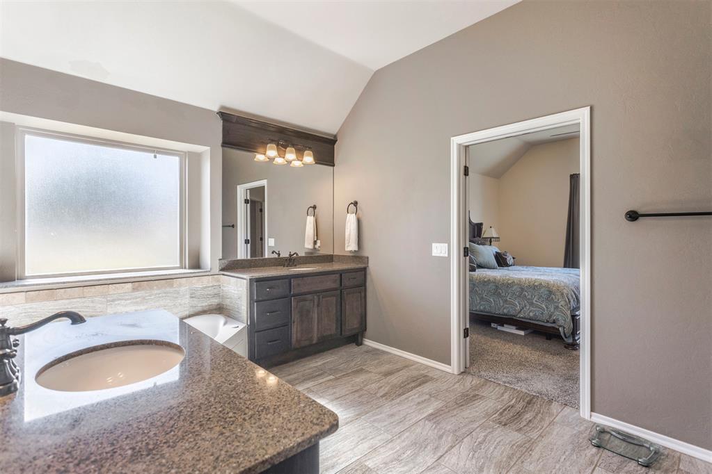 4201 Lorings Circle Property Photo 20