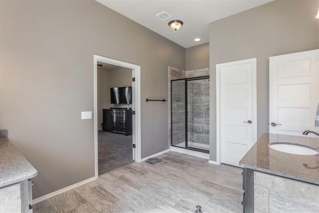 4201 Lorings Circle Property Photo 21