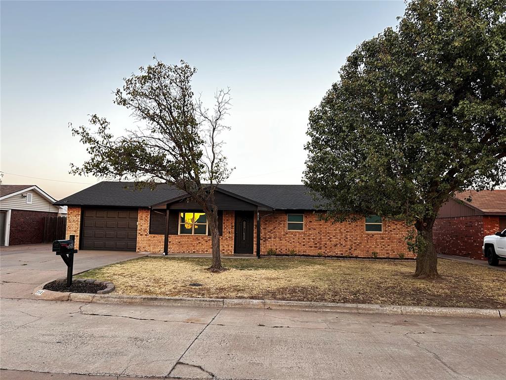 212 Vona Street Property Photo 1