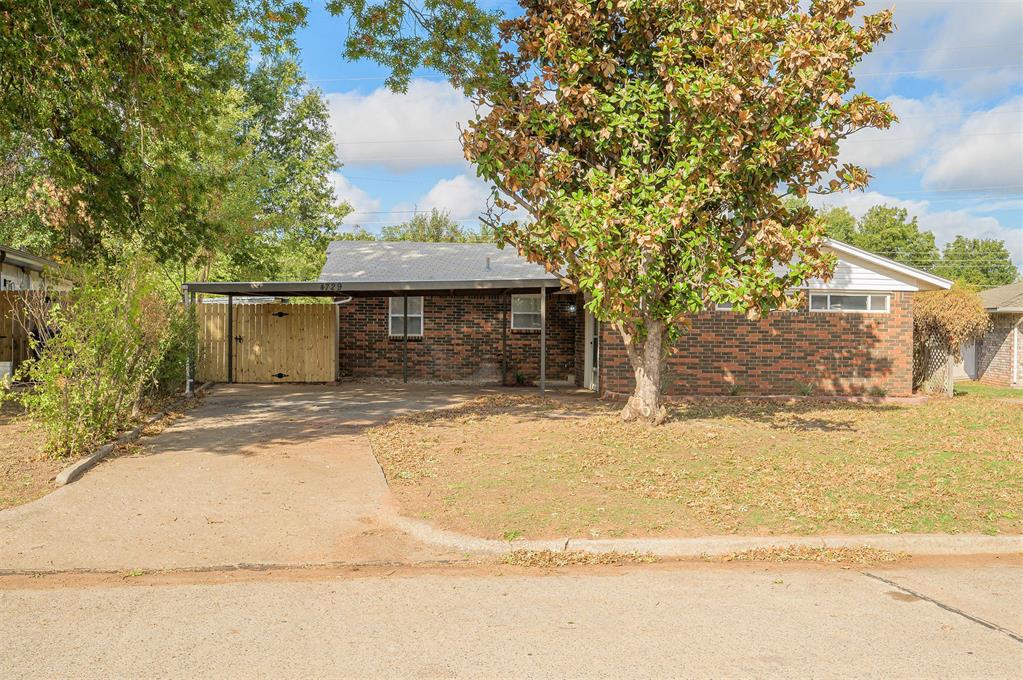 4729 Koelsch Drive Property Photo 1