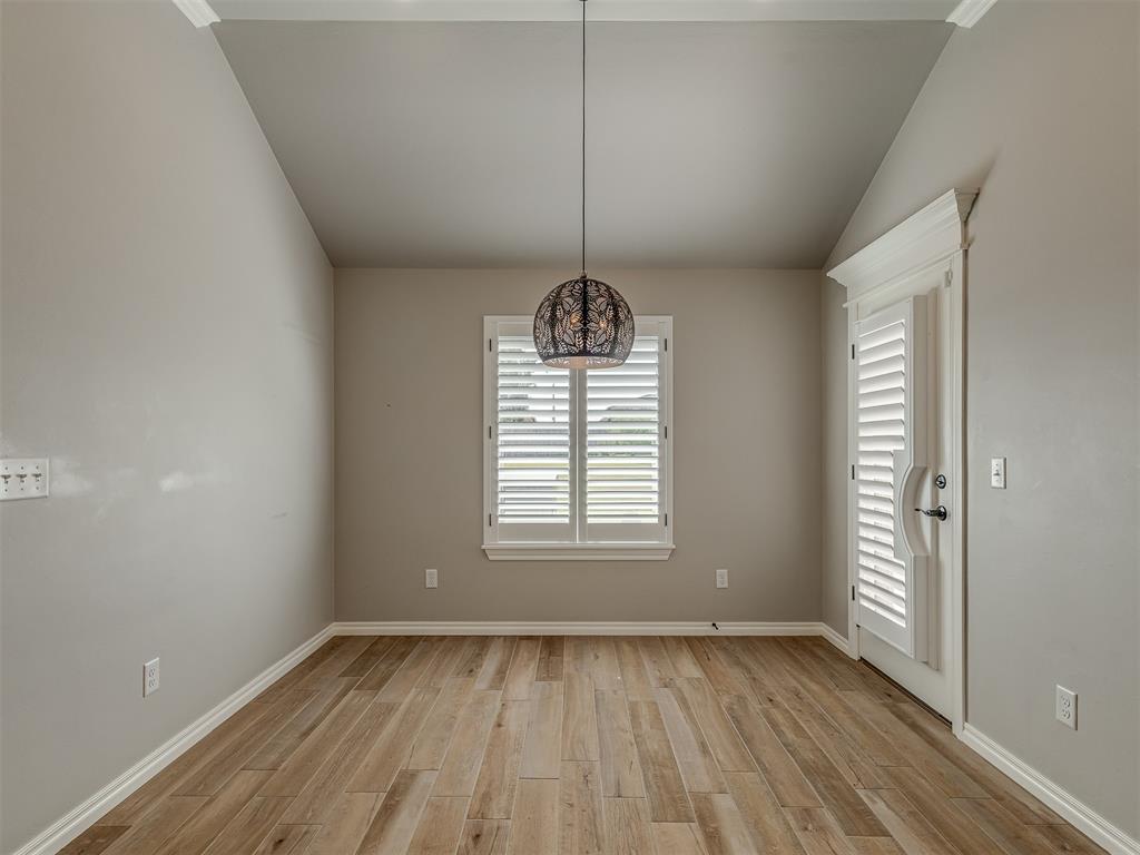 3404 Broadmoore Drive Property Photo 16