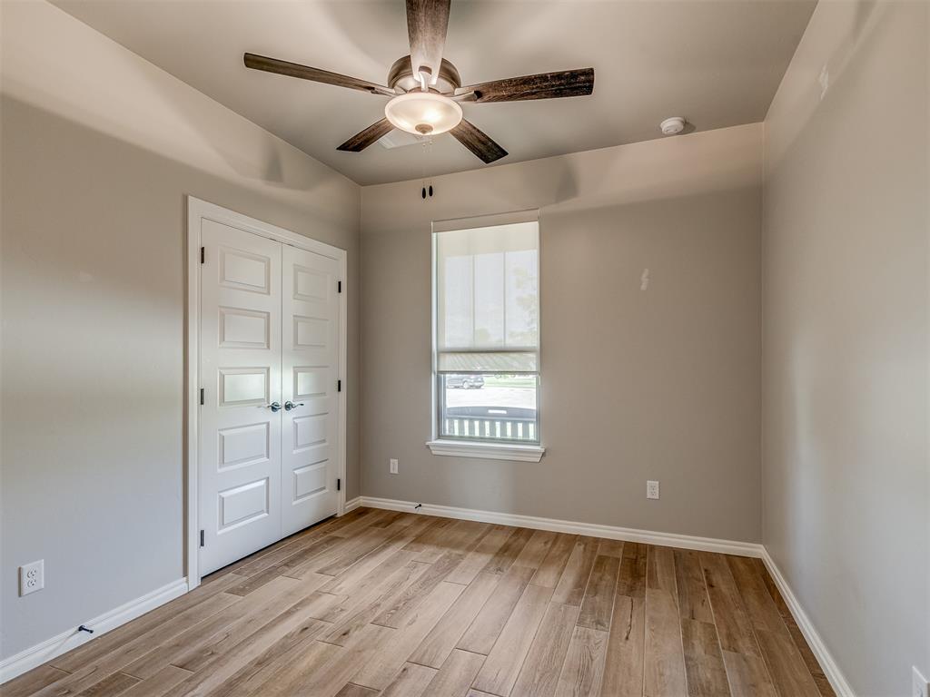 3404 Broadmoore Drive Property Photo 28
