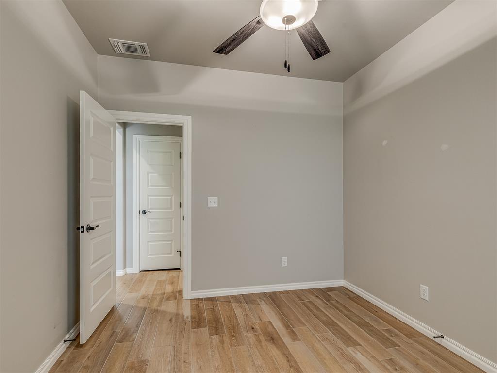 3404 Broadmoore Drive Property Photo 29
