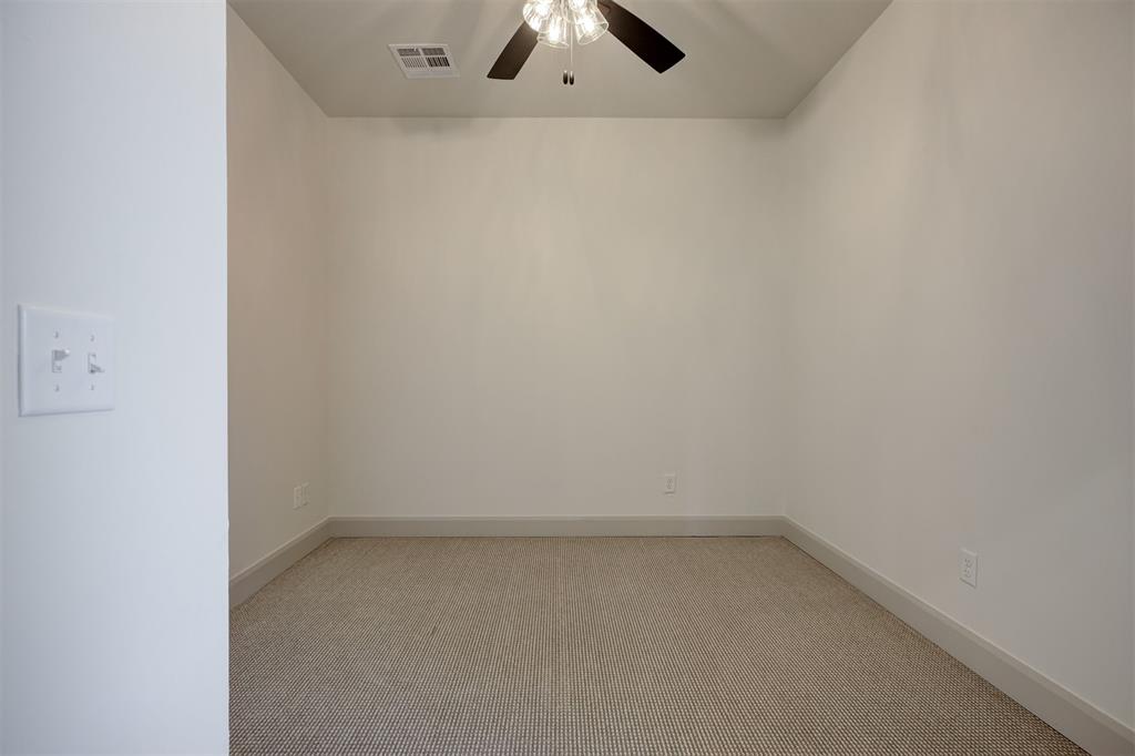 11008 Nw 17th Street Property Photo 31