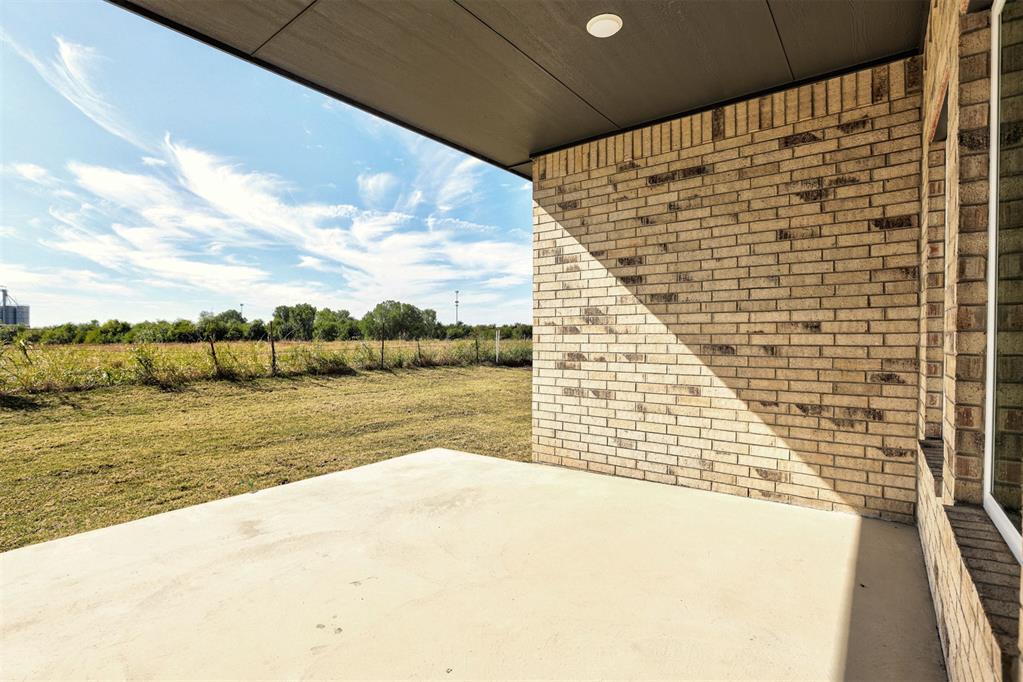 11008 Nw 17th Street Property Photo 46