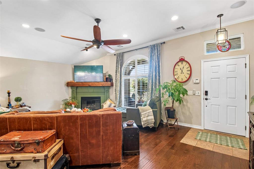 1408 Baycharter Street Property Photo 6