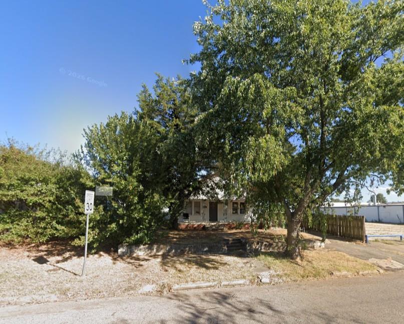 519 N Tucker Avenue Property Photo 1