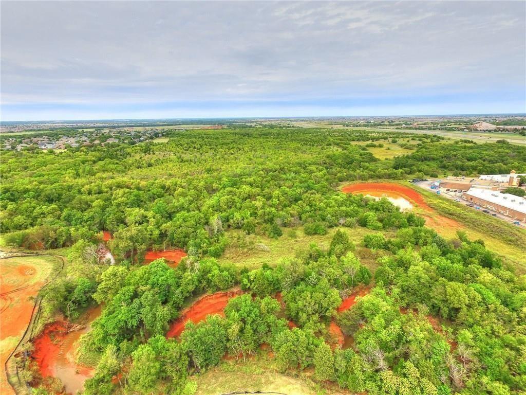 4105 W Memorial Road Property Photo 12