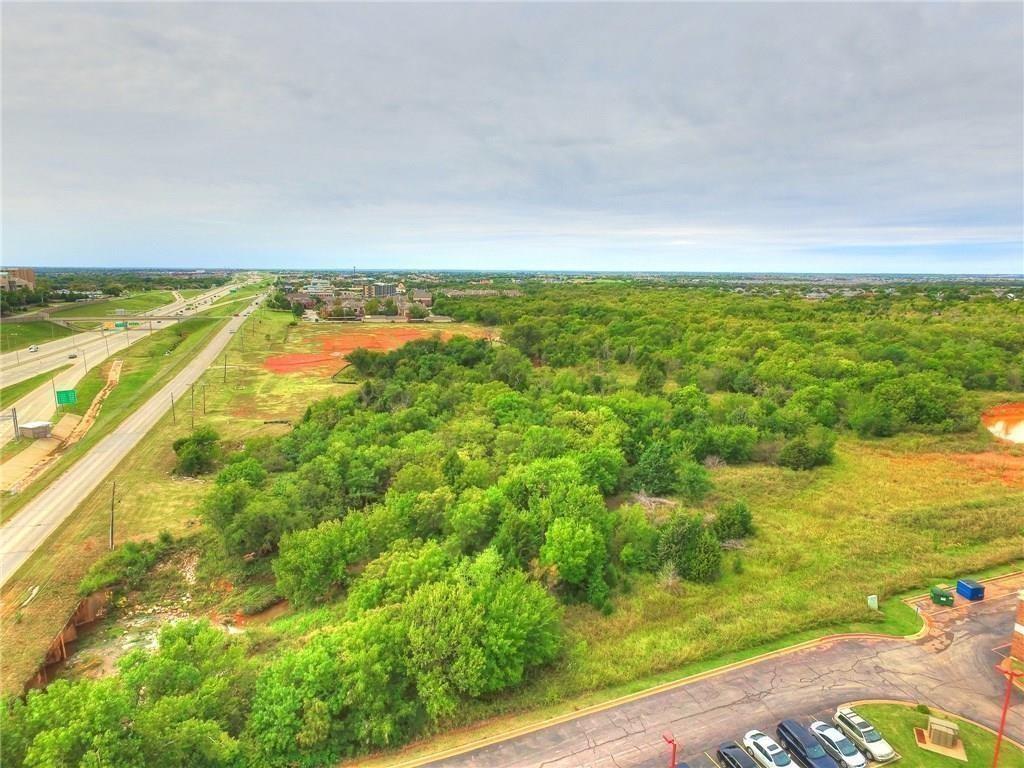4105 W Memorial Road Property Photo 15