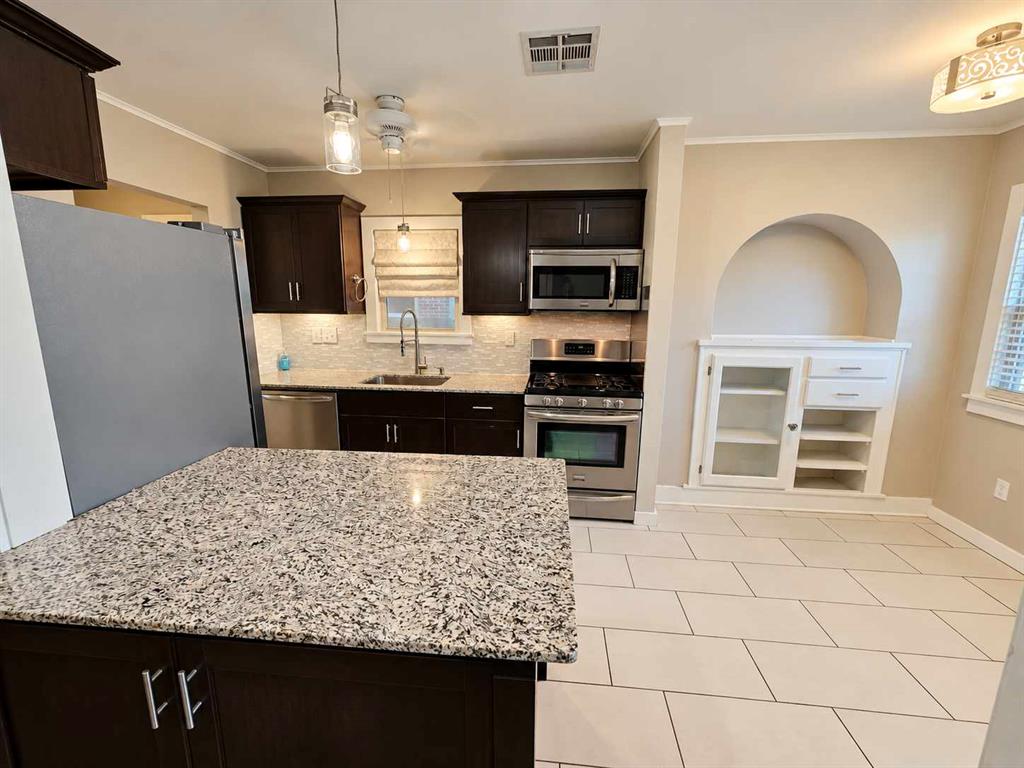 2524 Nw 13th Street Property Photo 6