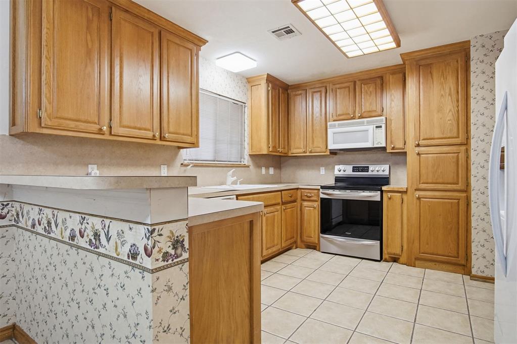 720 Parkwoods Drive Property Photo 13